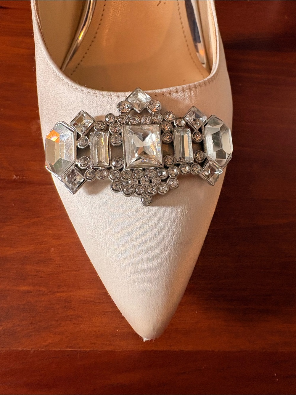 Nine West x Neil Lane Trulove Pointy Toe Pumps - Picture 3 of 9